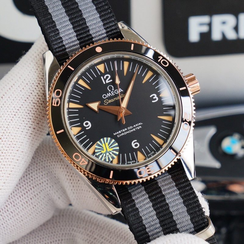 13271425588916808_f4b84e6b-92c9-4b0b-be8d-499dc376c832 SEAMASTER 300M CO-AXIAL TEXTILE