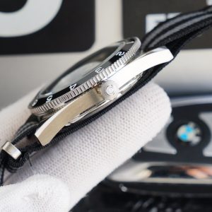 13271425595003188_953c5c23-fdb9-452c-b48e-14d07f95fd63 SEAMASTER 300M CO-AXIAL TEXTILE