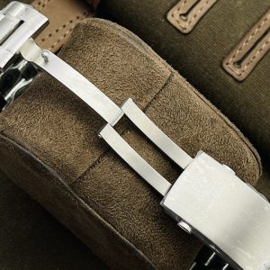 SPEEDMASTER TOKYO 2020 BLACK GOLD