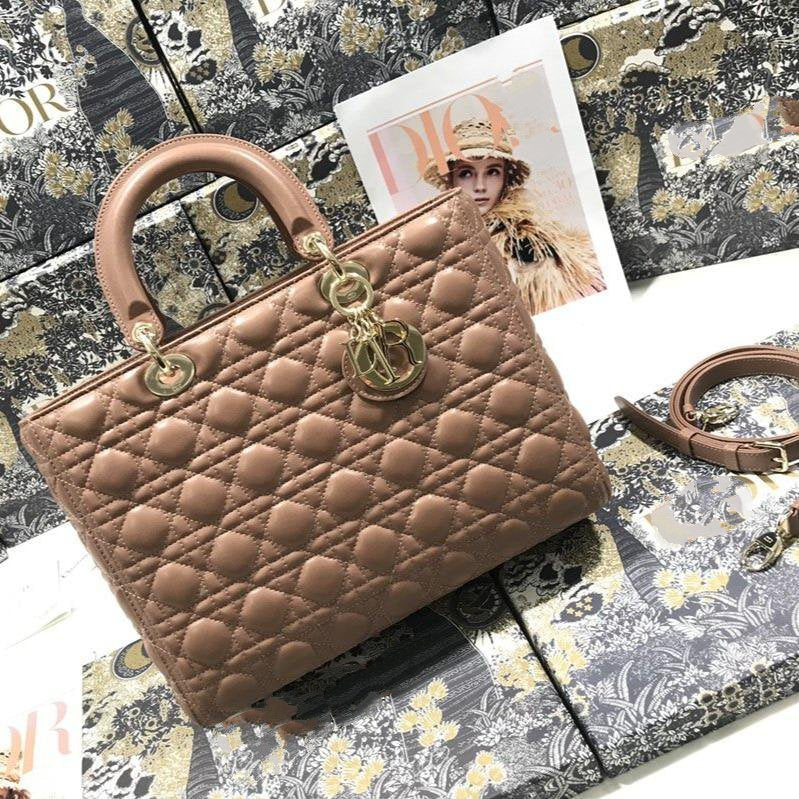 13272662787000715_332be023-c86e-4e43-a45d-5655fa342743 LARGE LADY BAG 32CM BEIGE CANNAGE LAMBSKIN