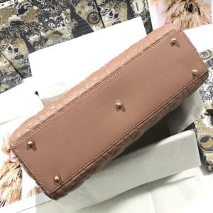 13272662802499584_56174f2a-e4ad-4fcb-aab7-f46f71e96e6f LARGE LADY BAG 32CM BEIGE CANNAGE LAMBSKIN