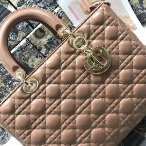 13272662803399833_f917353d-cbe9-4df3-b61f-6655aaed2868 LARGE LADY BAG 32CM BEIGE CANNAGE LAMBSKIN