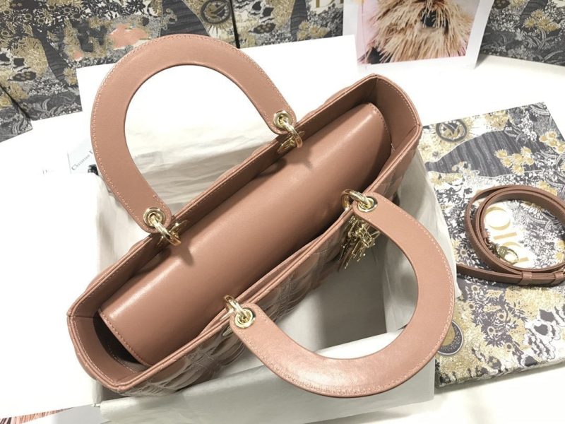 13272662805199645_7a3ddd09-ac69-4894-be98-d63174c471a0 LARGE LADY BAG 32CM BEIGE CANNAGE LAMBSKIN