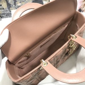 13272662806100883_a4f4ce8d-8903-4c44-a93b-18a484c07484 LARGE LADY BAG 32CM BEIGE CANNAGE LAMBSKIN