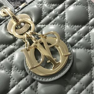 13272662863939118_4b7fd4e3-7b8a-4e16-bfe7-a00d887dd561 LARGE LADY BAG 32CM GRAY CANNAGE LAMBSKIN