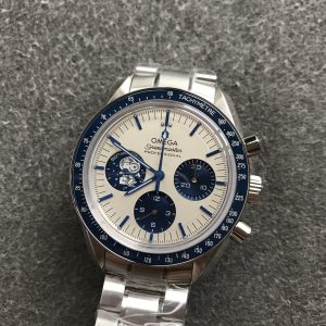 SPEEDMASTER SILVER SNOOPY STAINLESS STEEL