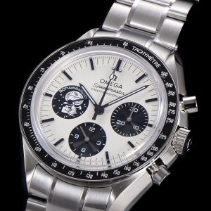 SPEEDMASTER MOONWATCH SNOOPY BLACK BEZEL