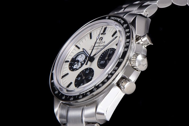 SPEEDMASTER MOONWATCH SNOOPY BLACK BEZEL