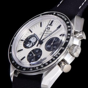 SPEEDMASTER MOONWATCH SNOOPY BLACK BEZEL TEXTILE