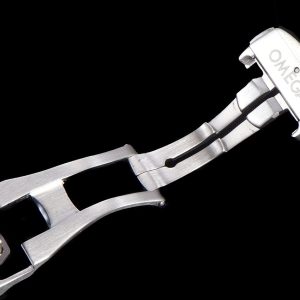 SPEEDMASTER MOONWATCH SNOOPY BLACK BEZEL TEXTILE