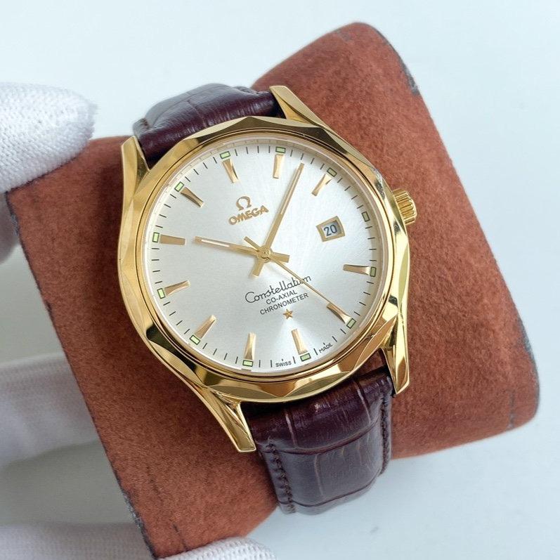 13273871450387778_1d3607bf-568c-43e0-83df-40110fe5ad26 CONSTELLATION 40 GOLD CASE LEATHER STRAP