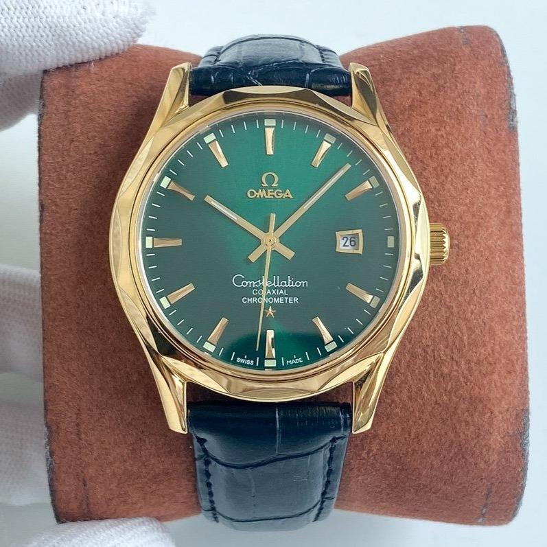 13273871470193641_6075e72b-79a2-41b6-bf1d-cff7222255c0 CONSTELLATION 40 GOLD CASE LEATHER STRAP