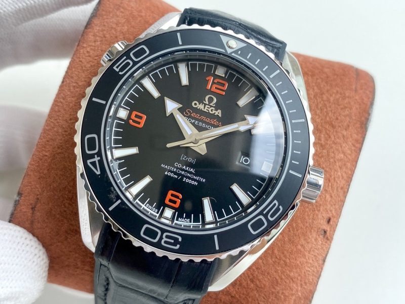 SEAMASTER PLANET OCEAN 600 STEEL BLACK CERAMIC LEATHER