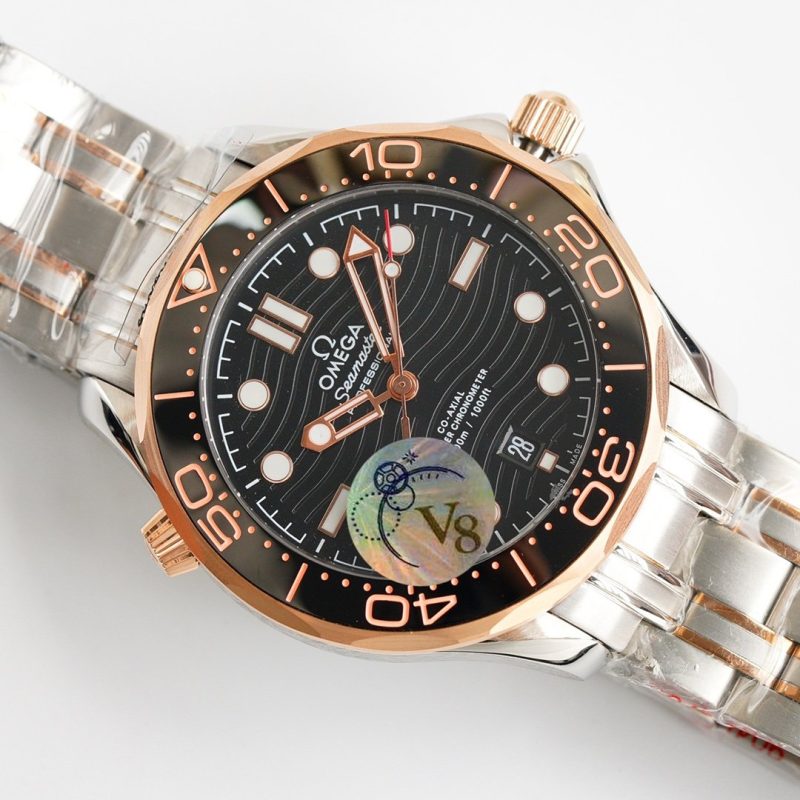 SEAMASTER DIVER 300M CO-AXIAL 42MM ROSE GOLD BLACK CERAMIC