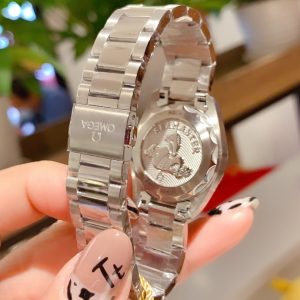 13275597358637418_37bc0f38-37b2-408a-9ca3-23c22bd416c1 AQUA TERRA 28MM QUARTZ STEEL WHITE DIAL