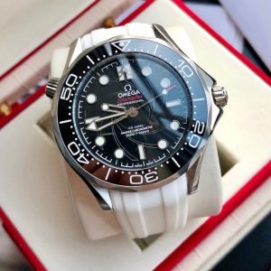 SEAMASTER DIVER 300M CO-AXIAL 42MM 007 WHITE RUBBER