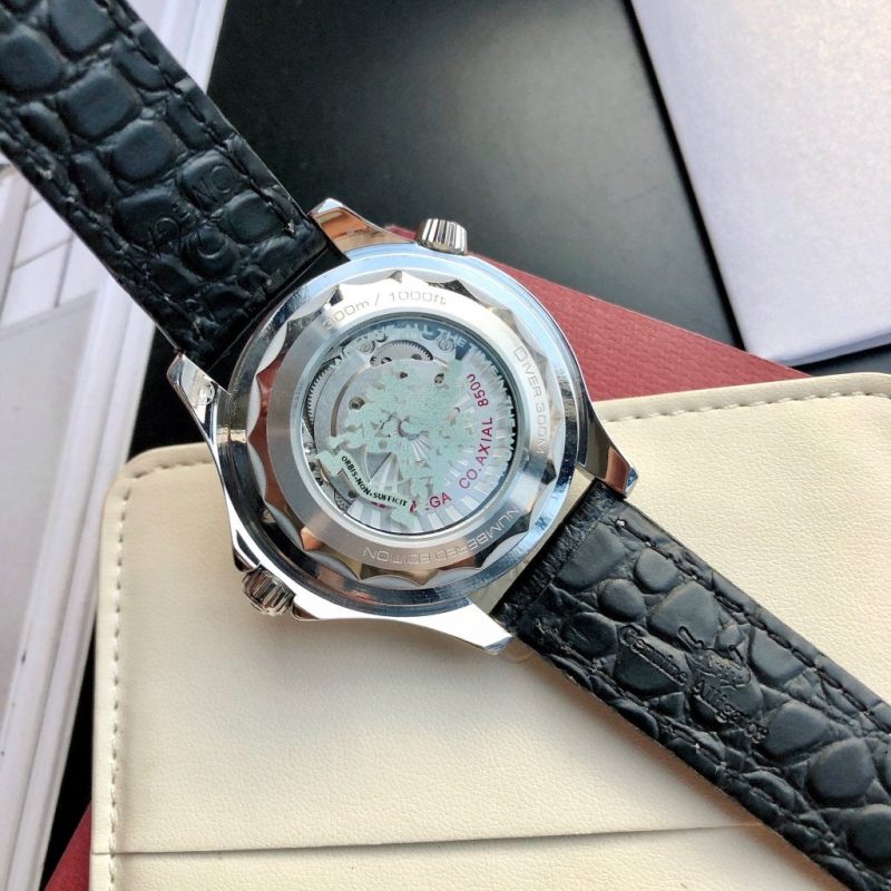 SEAMASTER DIVER 300M CO-AXIAL 42MM 007 BLACK LEATHER