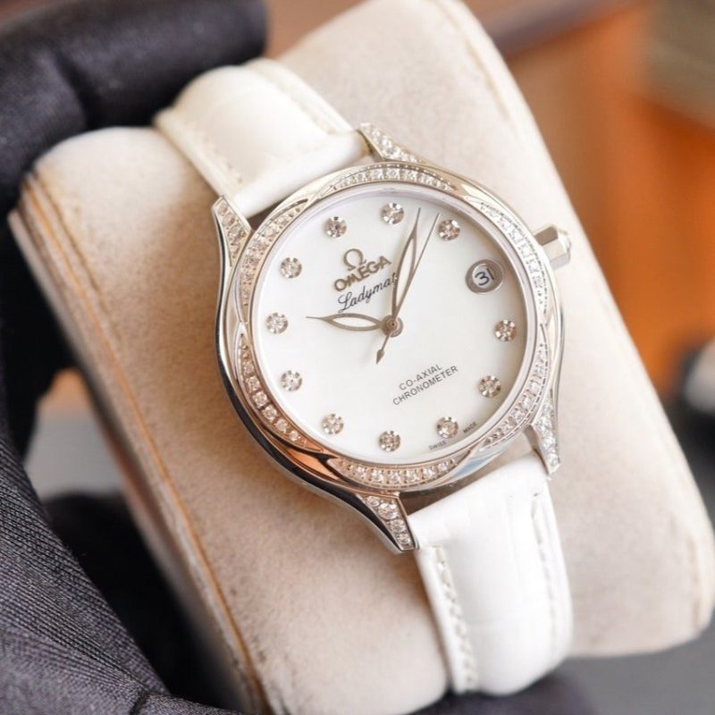 13276024908088174_8682cb7d-b0d8-421a-8bc6-867f3bb4ac98 DE VILLE LADYMATIC 31MM DIAMOND BEZEL MOP DIAL