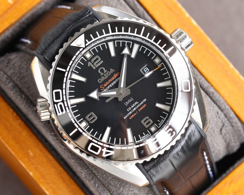 SEAMASTER PROFESSIONAL PLANET OCEAN 600M BLACK CERAMIC LEATHER