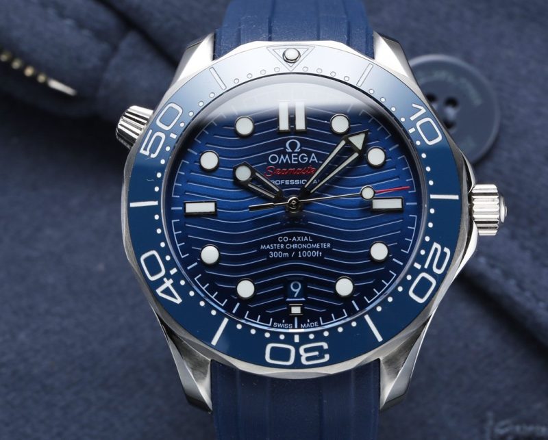 SEAMASTER DIVER 300M BLUE CERAMIC RUBBER