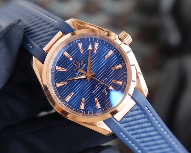SEAMASTER AQUA TERRA 150M GOLD CASE BLUE DIAL