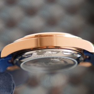 SEAMASTER AQUA TERRA 150M GOLD CASE BLUE DIAL