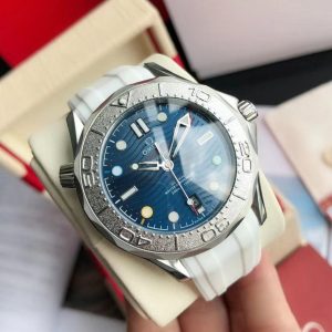 SEAMASTER DIVER 300M NEKTON BLUE DIAL WHITE RUBBER