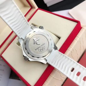 SEAMASTER DIVER 300M NEKTON BLUE DIAL WHITE RUBBER