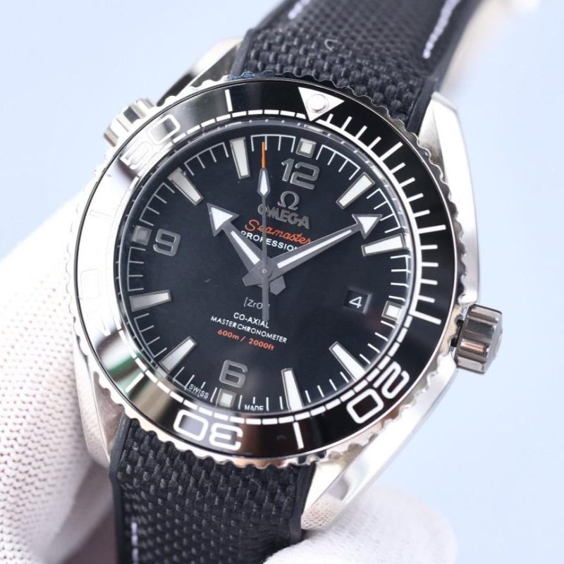 SEMASTER PLANET OCEAN 600M BLACK CERAMIC TEXTILE