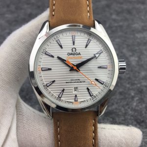 13278957805506784_c5aeeb5e-c328-409e-8eb2-8317f753b630 SEAMASTER AQUA TERRA 150M CO-AXIAL STEEL CASE WHITE DIAL BROWN LEATHER