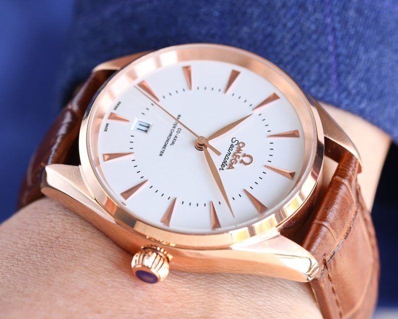 SEAMASTER AQUA TERRA 150M CO-AXIAL GOLD CASE LEATHER