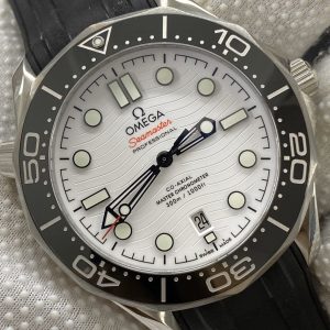 SEAMASTER PROFESSIONAL 300 BLACK CERAMIC WHITE DIAL