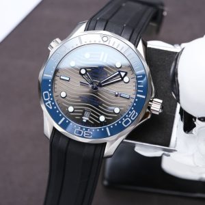 SEAMASTER DIVER 300 GREY DIAL BLACK RUBBER