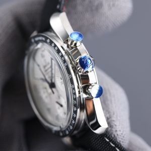 13279909505663940_dba22cb7-487b-4658-a095-3acf8ada74ba SPEEDMASTER 42MM SNOOPY WHITE DIAL