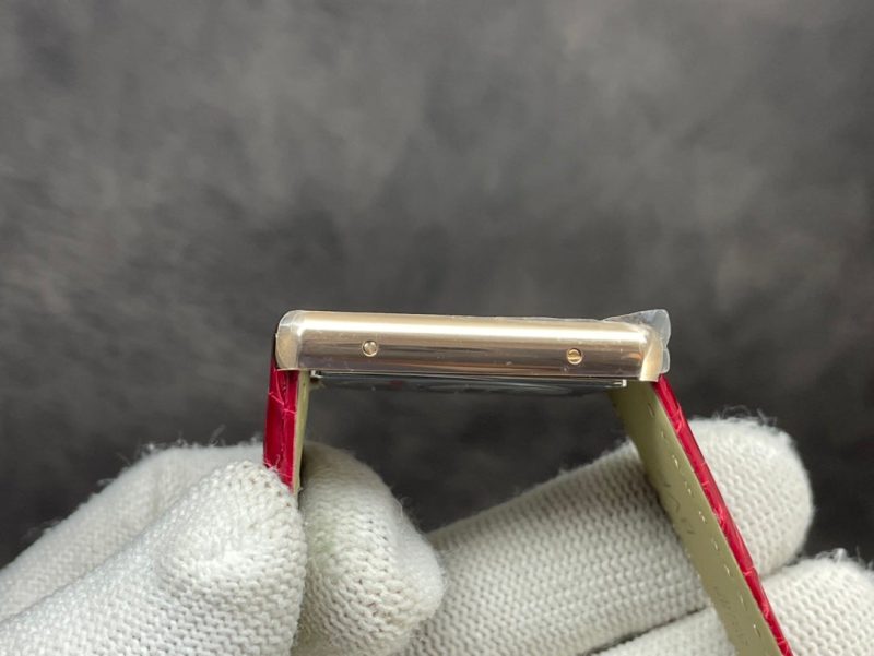 TANK LOUIS DE CARTIER QUARTZ GOLD CASE DIAMOND BEZEL