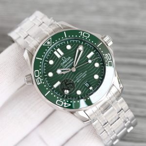 SEAMASTER DIVER 300 CUSTOM GREEN DIAL