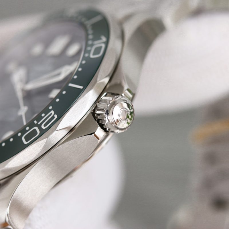 SEAMASTER DIVER 300 CUSTOM GREEN DIAL