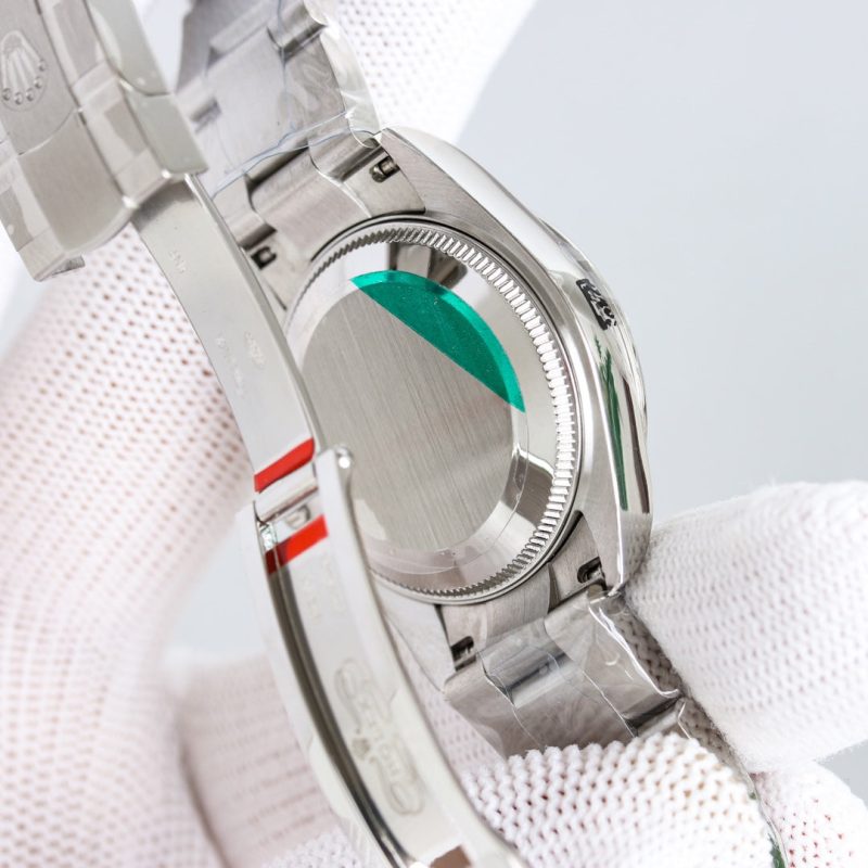 OYSTER PERPETUAL 31MM RED DIAL