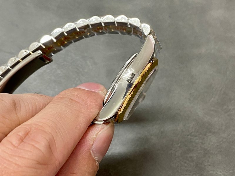 13343576494328335 DATEJUST 36MM GOLD STEEL DIAMOND NUMERALS GREEN DIAL