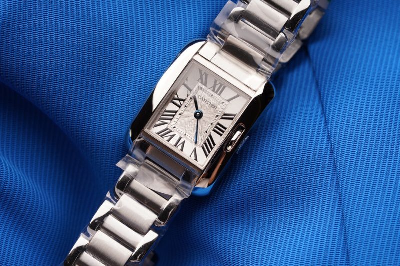 TANK ANGLAISE STEEL ROMAL NUMERALS