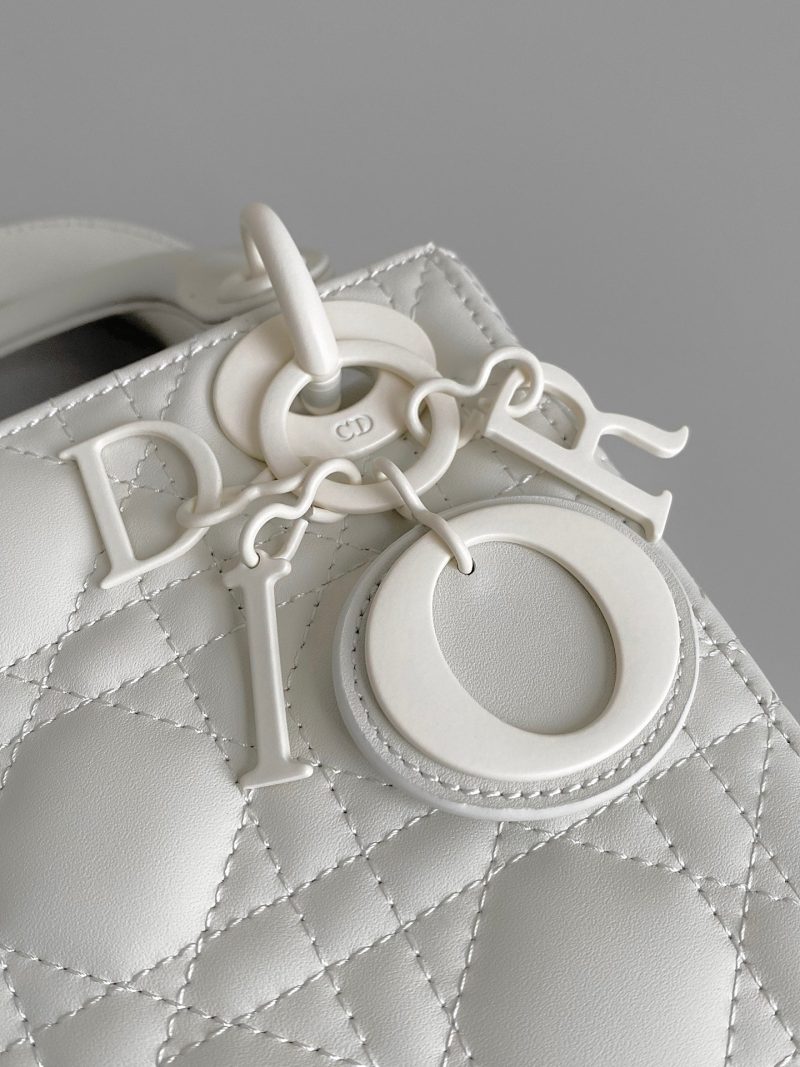 13345369932805807_f3cd2db6-693b-4e56-86bf-8e2db9b06faa MINI LADY 17 MY ABC WHITE LAMBSKIN