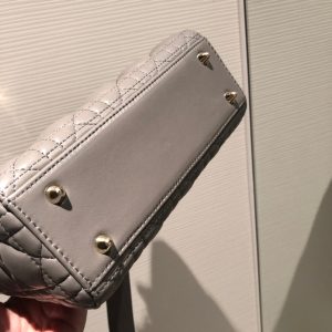 13345377273890699_87d2e533-a33c-4239-bfc2-53118debb4c5 SMALL LADY 20 MY ABC GREY LAMBSKIN