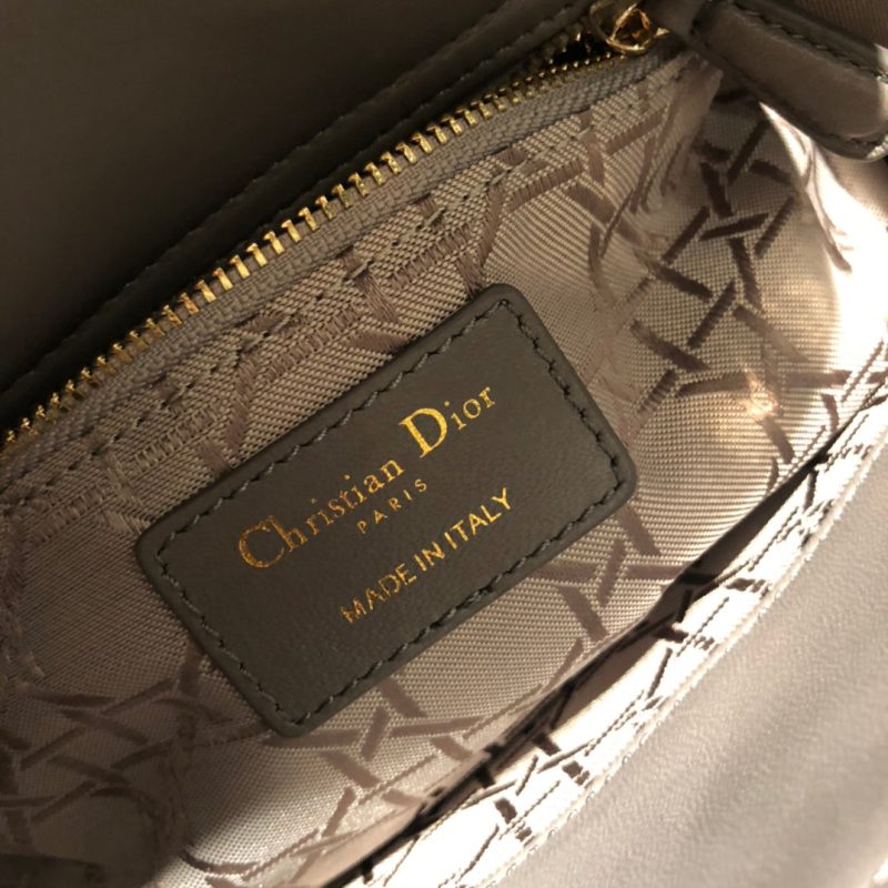 13345377277429339_d615f851-5f3f-4925-a269-0f16c4971962 SMALL LADY 20 MY ABC GREY LAMBSKIN