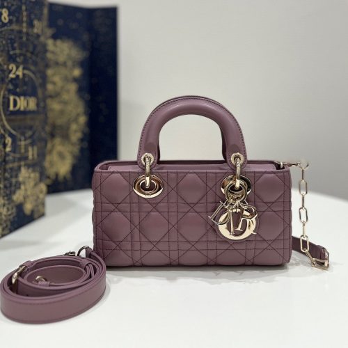13345377510319585_8c9c6aba-ef09-4832-96c7-c40ab2b44fac SMALL LADY D-JOY 22 PURPLE LAMBSKIN