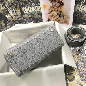 13350396884470784_ac6450d0-4d63-4dde-85ef-1b023a48109a MEDIUM LADY D-LITE 24 GRAY CANNAGE EMBROIDERY