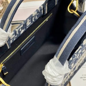 CD SMALL BOOK TOTE 26 BLUE OBLIQUE EMBROIDERY