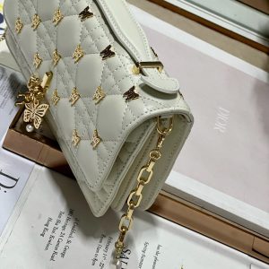 13350630709411656_f6554e82-91aa-4d17-b124-03da78afb976 MISS LADY 21 BUTTERFLY STUD WHITE LAMBSKIN