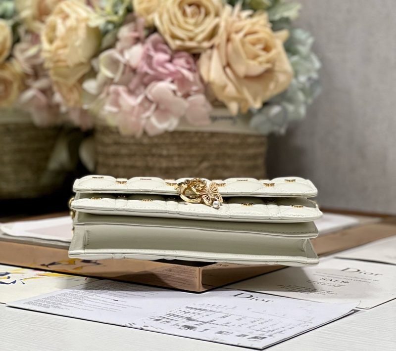 13350630712838209_ab175a85-fff1-4cae-9639-1bc57e7f4a9d MISS LADY 21 BUTTERFLY STUD WHITE LAMBSKIN