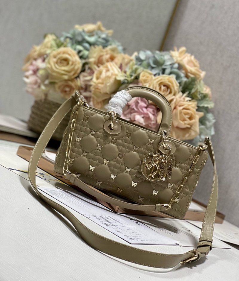 13350630856591652_b7ce05f7-fa04-40c0-a36b-43c5b77dde43 MEDIUM LADY D-JOY 26 BUTTERFLY STUD OLIVE LAMBSKIN