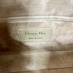 13350630871273260_1536a6a5-25a2-4110-9da8-066566ff84a3 MEDIUM LADY D-JOY 26 BUTTERFLY STUD OLIVE LAMBSKIN